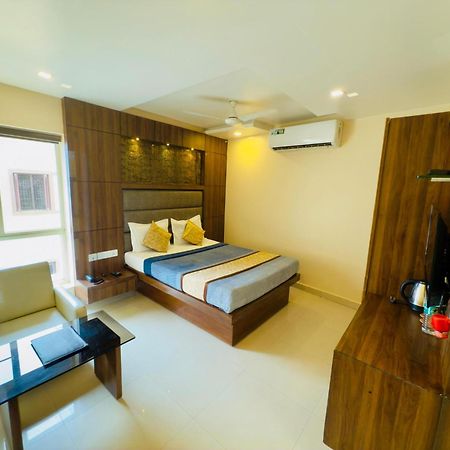 The Hydel Park - Business Class Hotel - Near Central Railway Station Ченнаи Экстерьер фото